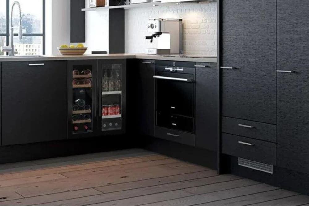 What Temperature Should a Beer Fridge Be Set At?