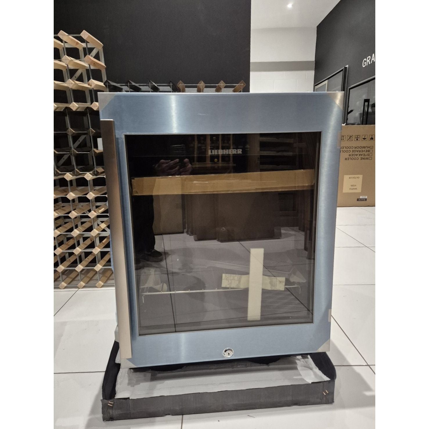 GRADED - Liebherr - 108ltr Drinks Fridge UKES 1752