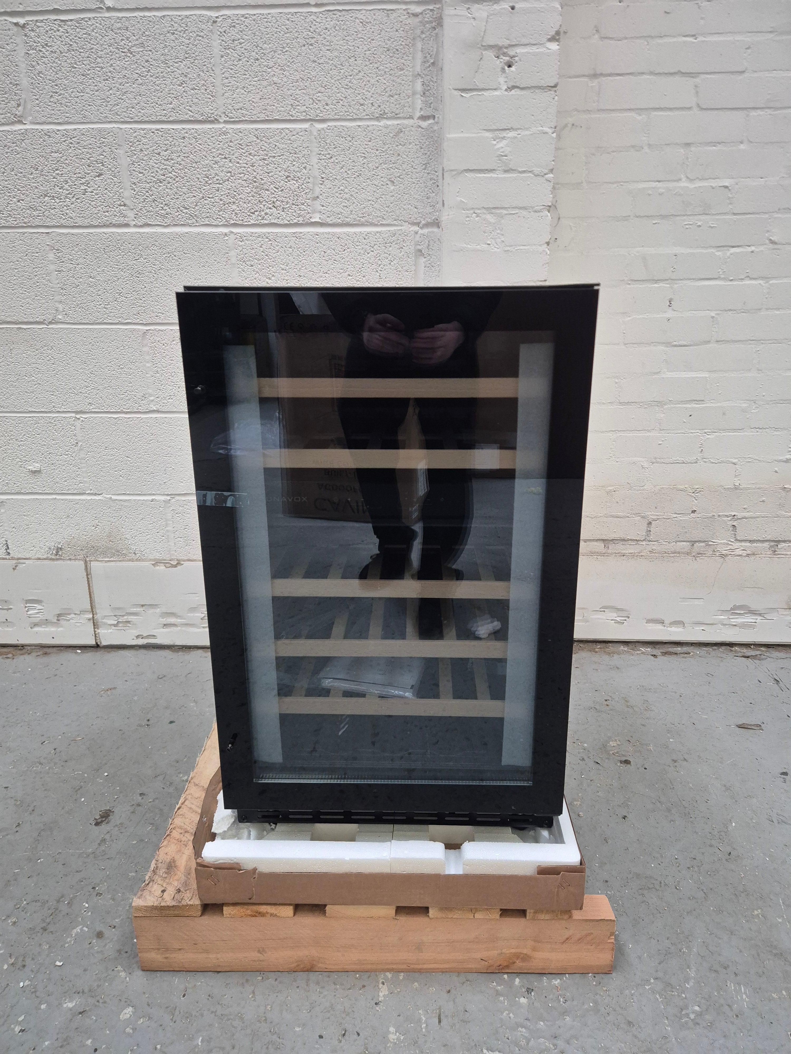 GRADED - Dunavox FLOW-38 - 500mm Dual Zone - 38 Bottle - Built In Undercounter Wine Cooler - DAUF-38.100DB (Copy)