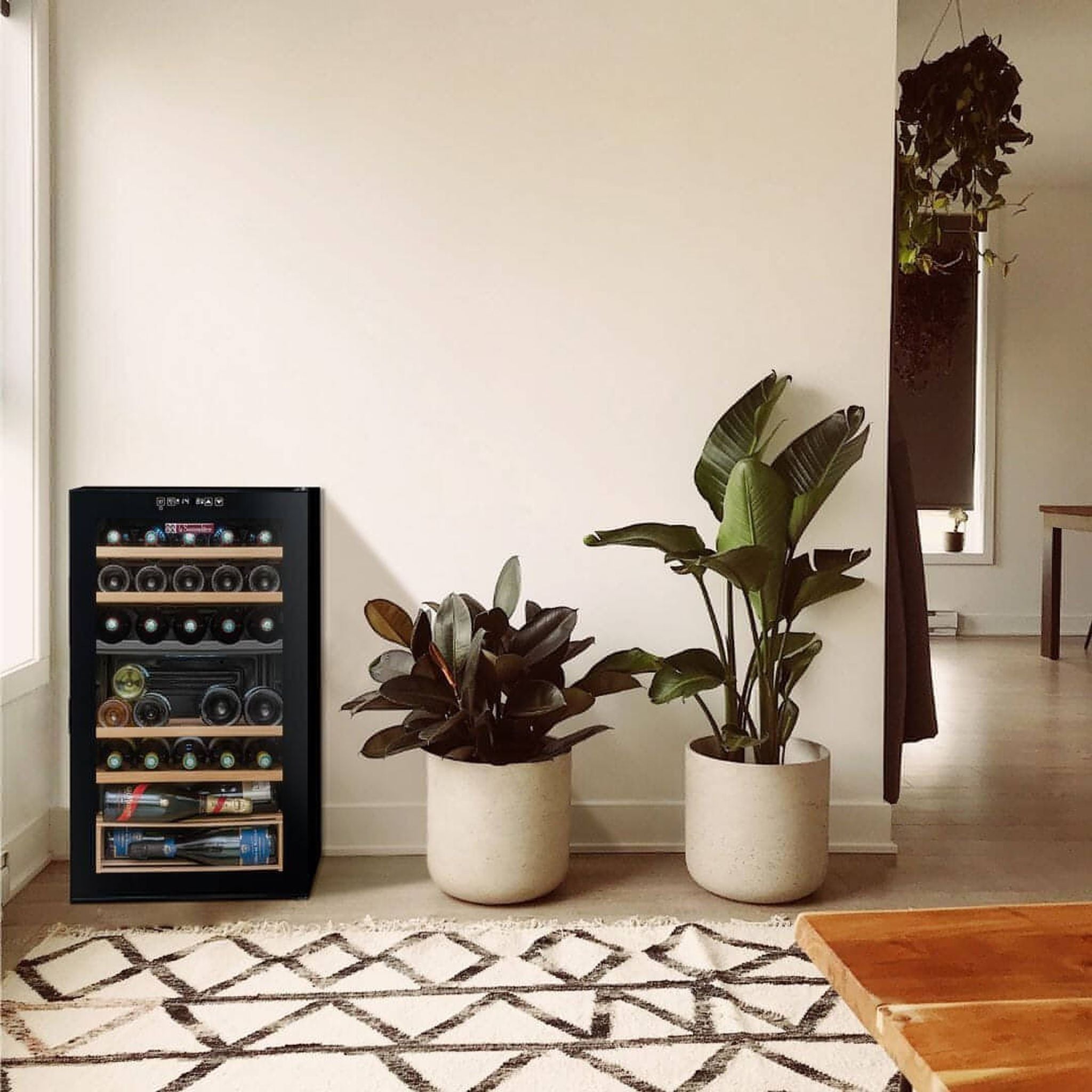 La Sommeliere - Dual Zone - 33 Bottle - Freestanding Wine Fridge - SLS33DZ