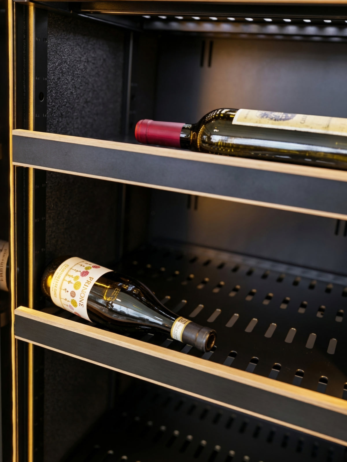 Viñaro - WineVault 135 - Freestanding Wine Storage Cabinet - 135 Bottles