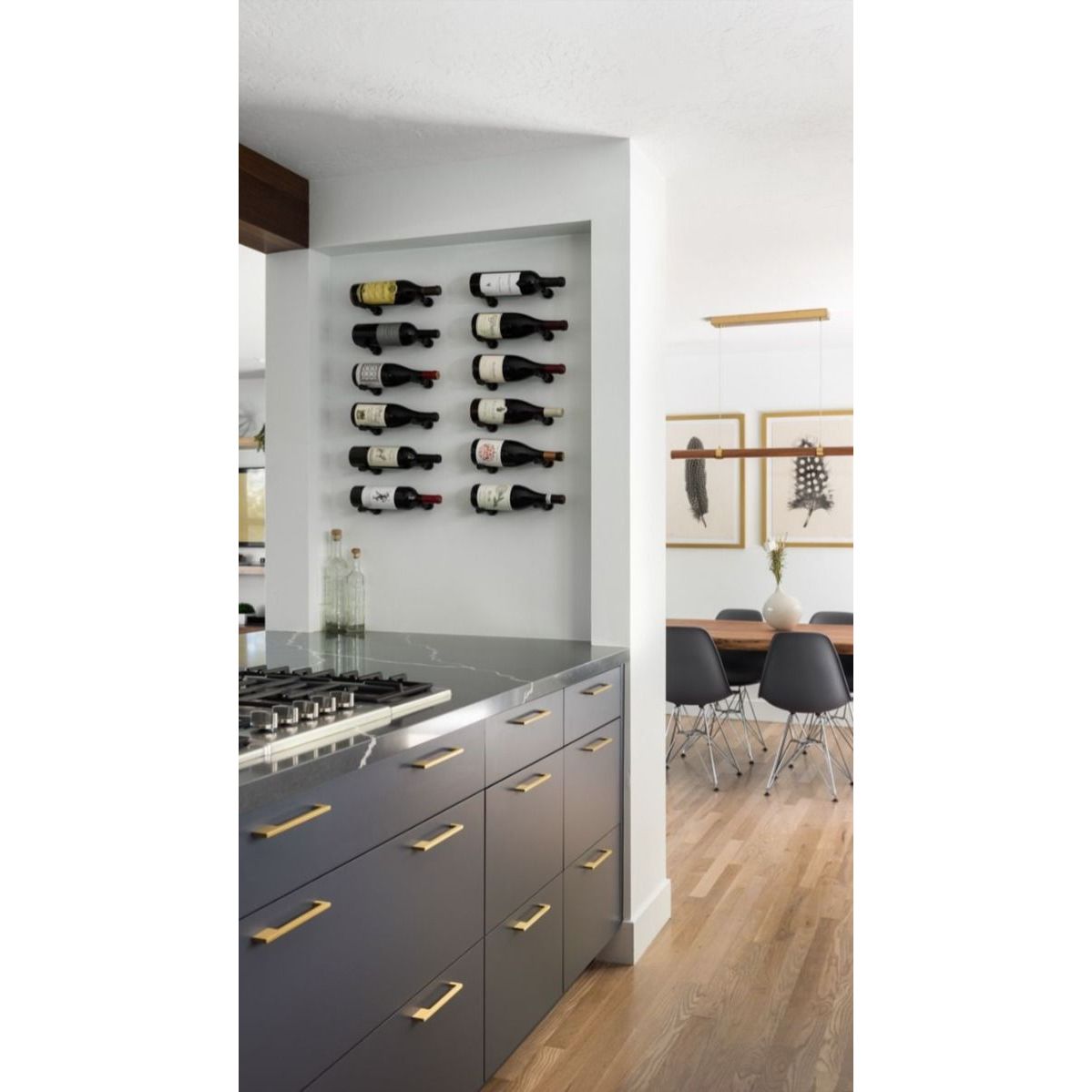 VintageView - Vino Series - 1 Bottle - Wall Mounted Metal Wine Rack (Peg System)