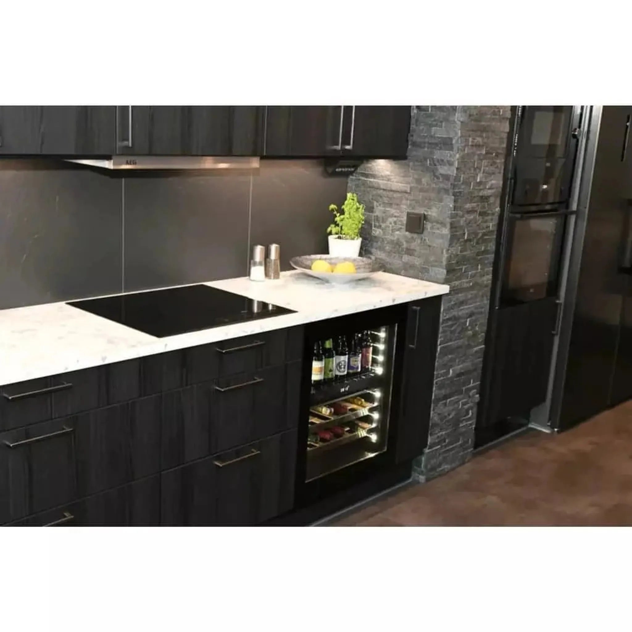 mQuvée - 600mm - Undercounter - WineCave 700 60D Fullglass Black - Push/Pull