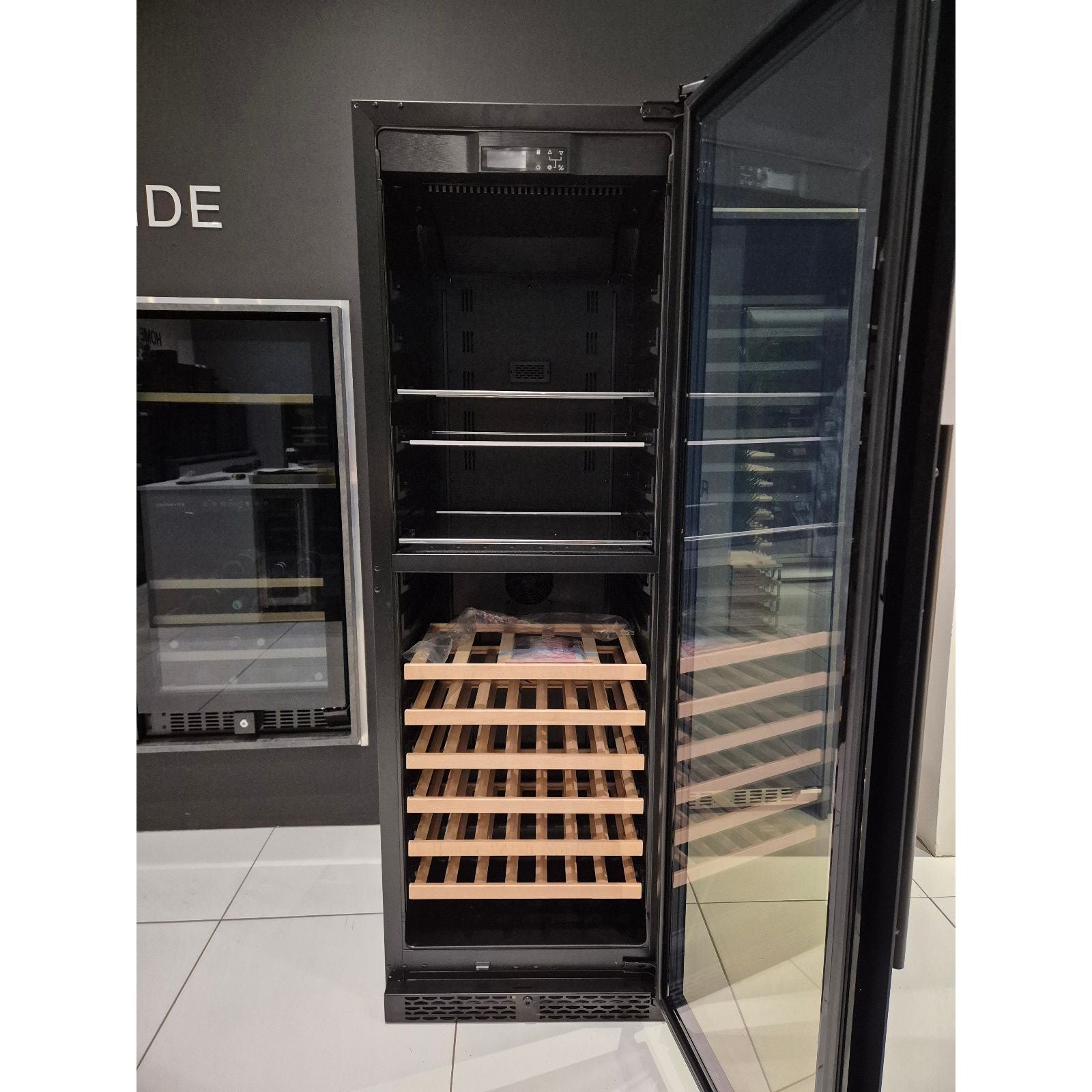 Graded - CELLA 600mm Beverage Centre - 53 Bottle /  126 Cans - 57cm Depth - WBV93D-BLACK