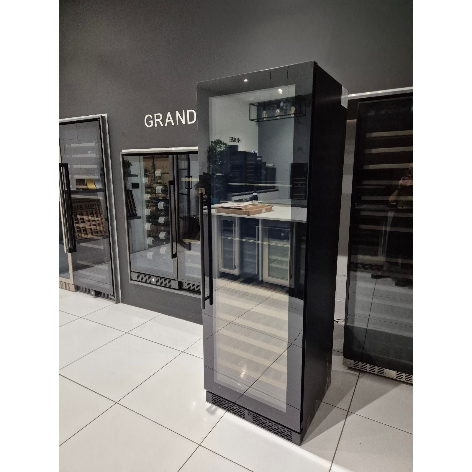 Graded - CELLA 600mm Beverage Centre - 53 Bottle /  126 Cans - 57cm Depth - WBV93D-BLACK