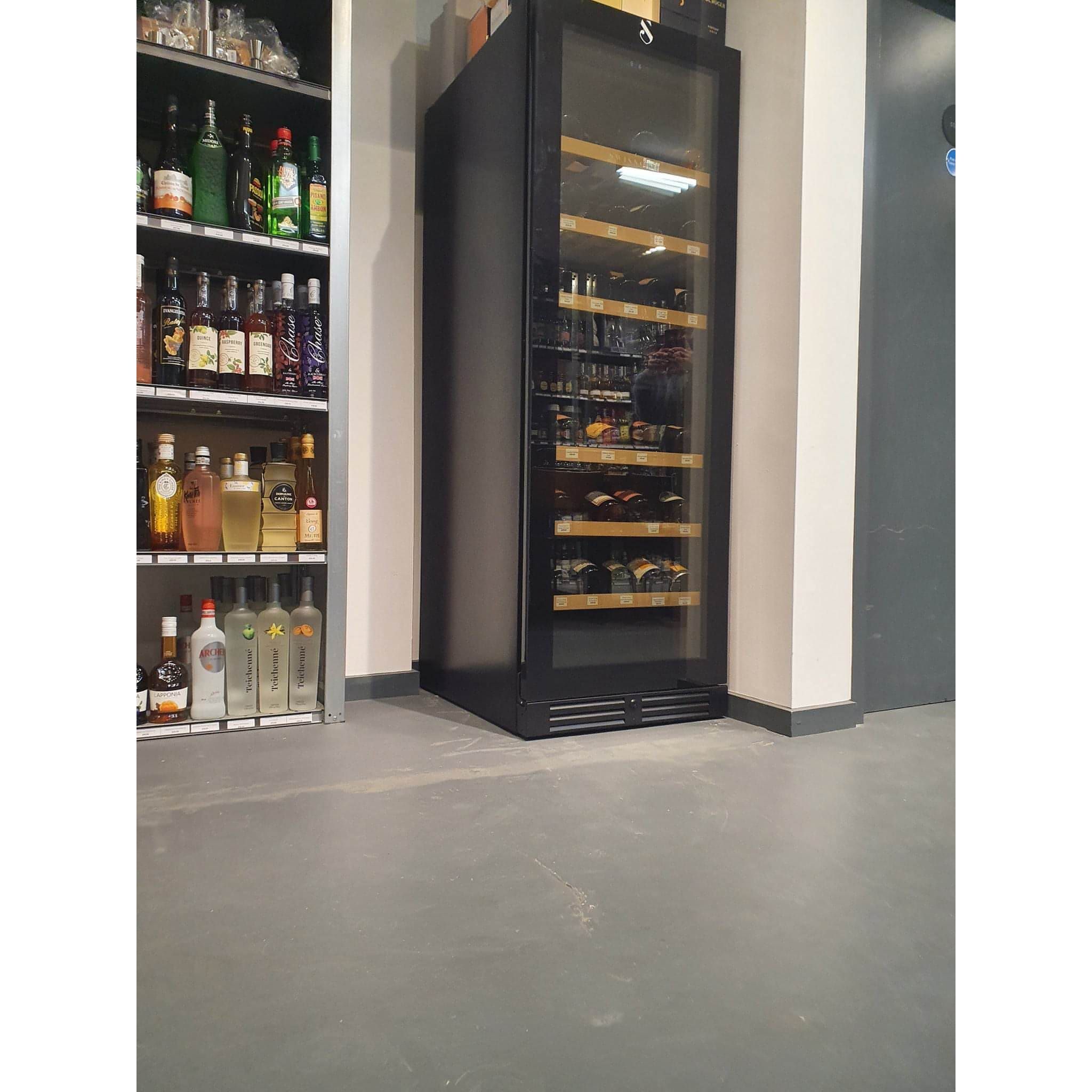 SWISSCAVE - Classic Edition 154 Bottles Dual Zone Wine Cooler WL455DF