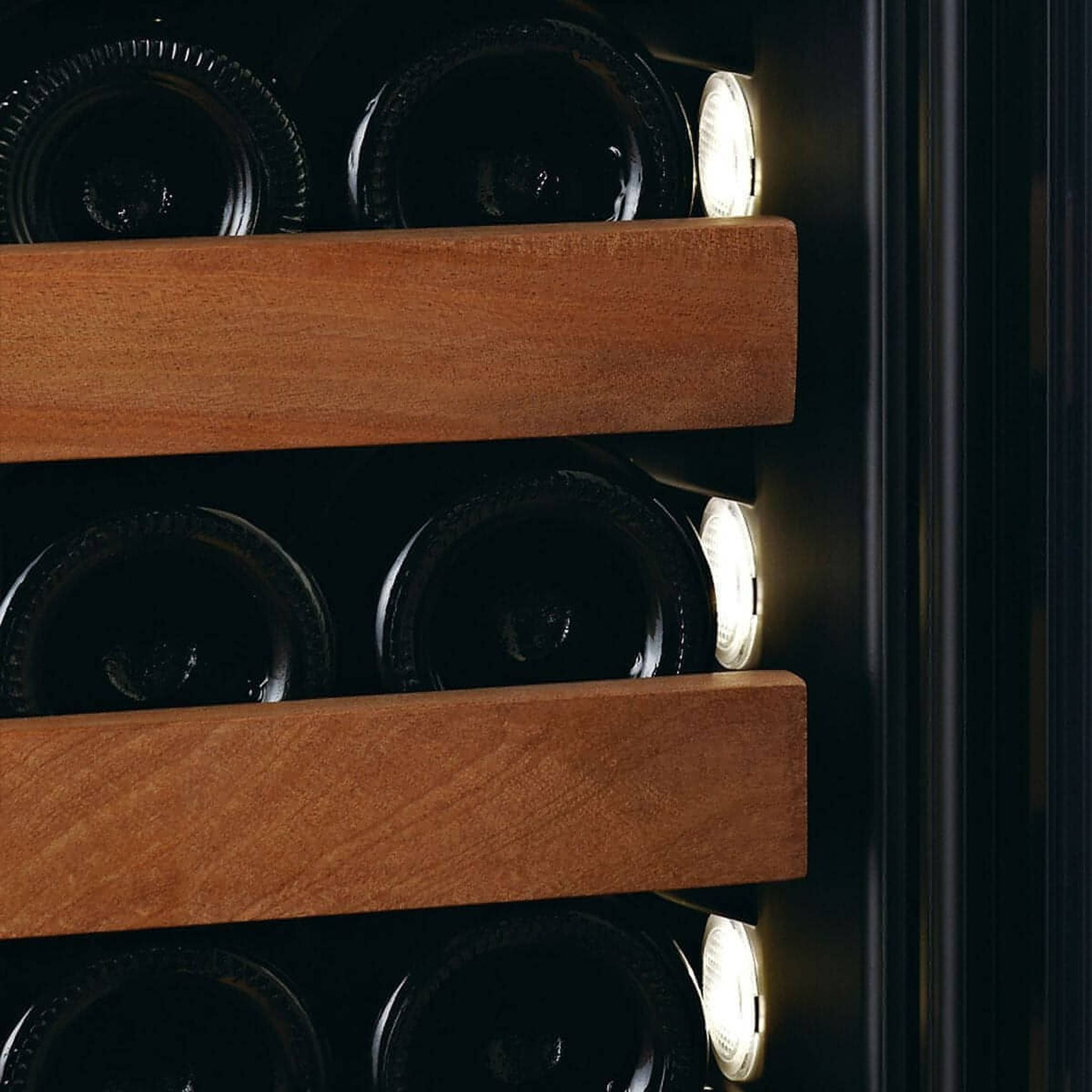 SWISSCAVE Premium - 600mm Dual Zone - 152 Bottle - Freestanding / Built in Wine Cooler - WLB460DFL-MIX - Sapele Shelving