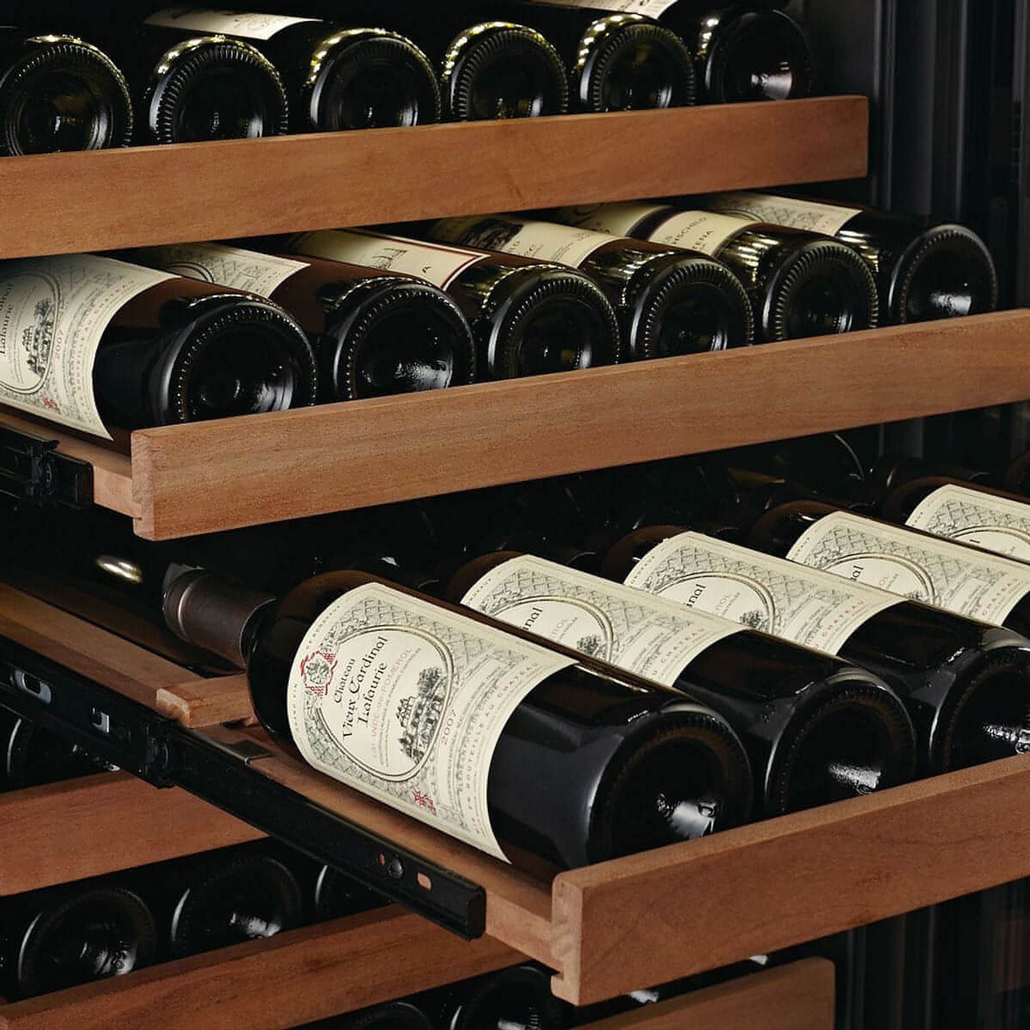 SWISSCAVE Premium - 600mm Dual Zone - 152 Bottle - Freestanding / Built in Wine Cooler - WLB460DFL-MIX - Sapele Shelving