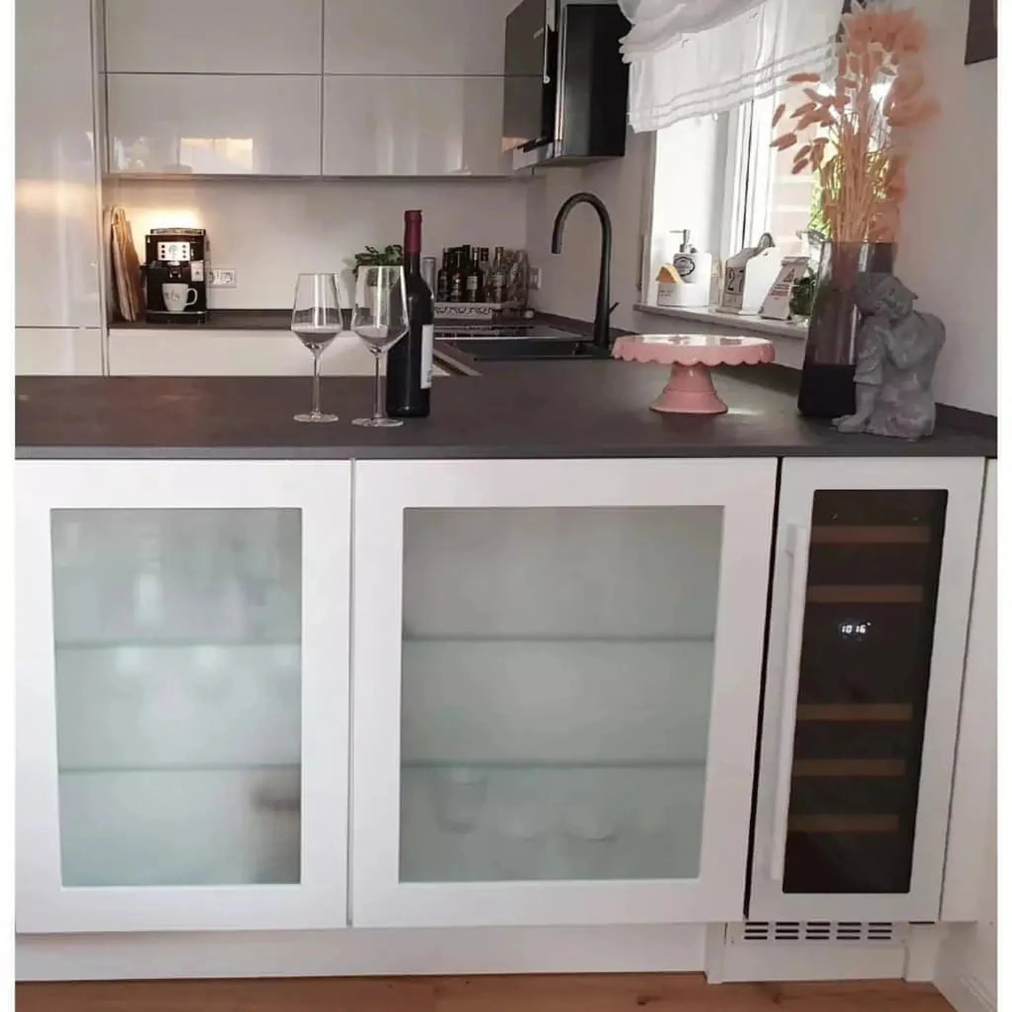 Integrated wine fridge online 300mm